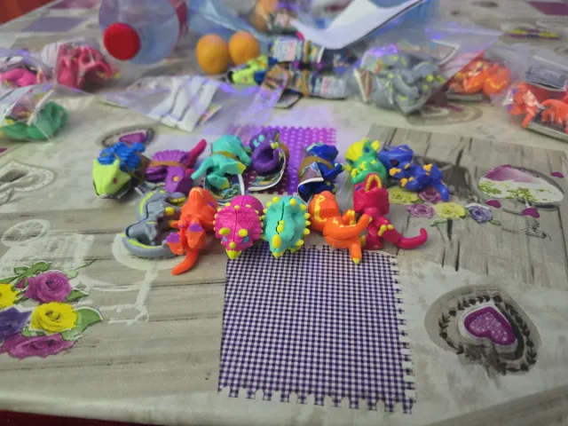 Kinder joy jurásico Park 