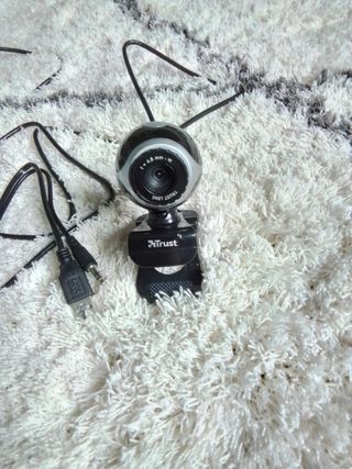 Webcam trust con micrófono