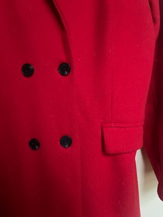 Cappotto rosso da donna, abrigo rojo de mujer