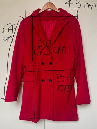 Cappotto rosso da donna, abrigo rojo de mujer