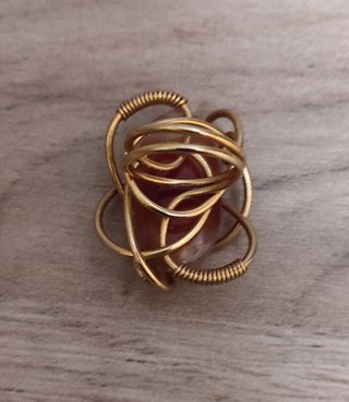 Anello dorato con pietra marrone misura piccola