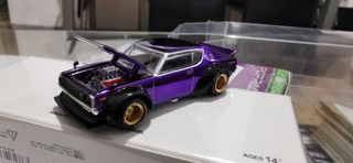 Nissan kyline edition especial purple crome