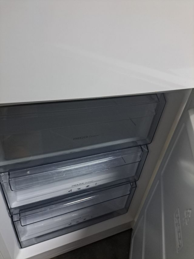 Frigorífico seminuevo 