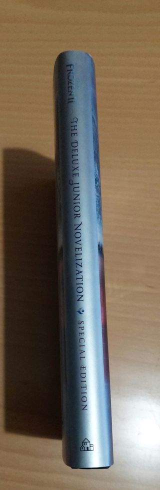 Frozen 2: The Deluxe Junior Novelization (Disney Frozen 2)