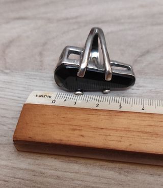 Anello con pietra nera, misura piccola