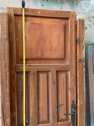 Puerta de madera rústicas estilo Castellana.1