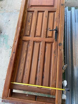 Puerta de madera rústicas estilo Castellana.1