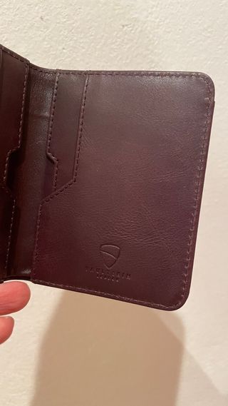 Cartera Vaultskin NUEVA