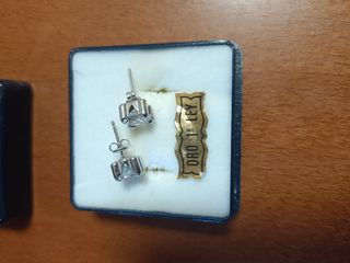 Pendientes oro blanco y zirconita