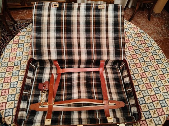 Valigia in vera pelle