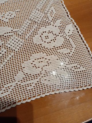 Centrino realizzato a mano 