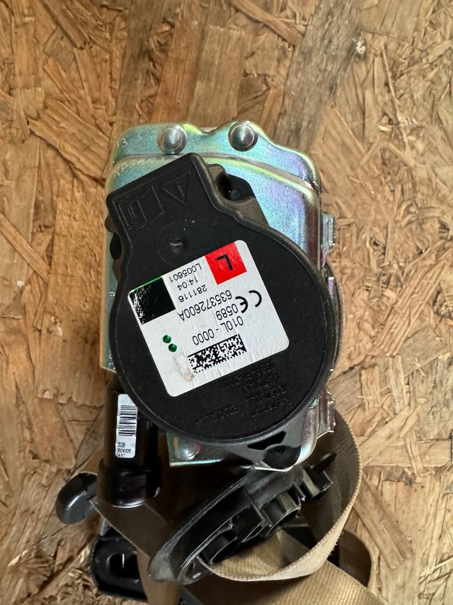 Cinturon Izquierdo Audi A4