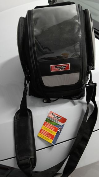 Mochila sobre depósito