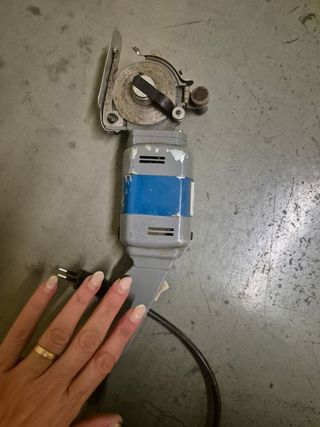 Tijera corte electrica