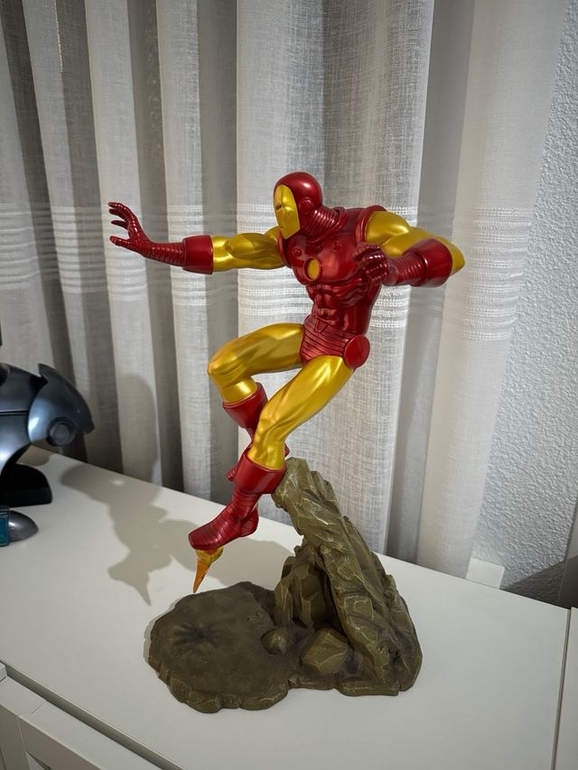 The Invincible Iron Man Cold Cast