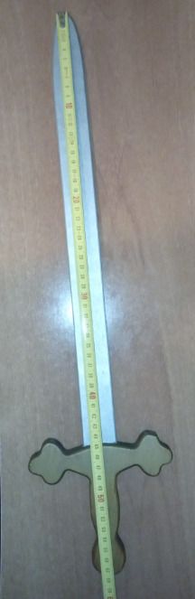 Spada in legno artigianale