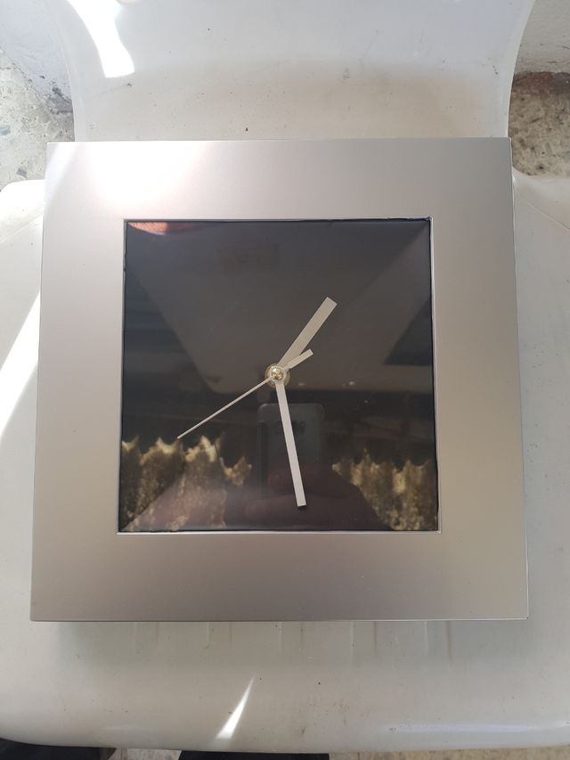 Reloj de pared (6ud.x10€)