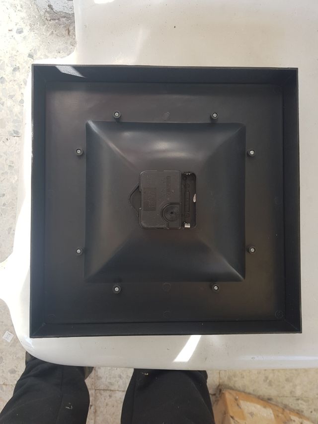 Reloj de pared (6ud.x10€)