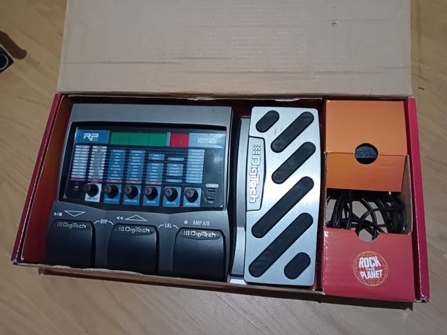 Digitech RP350 pedalera multiefectos