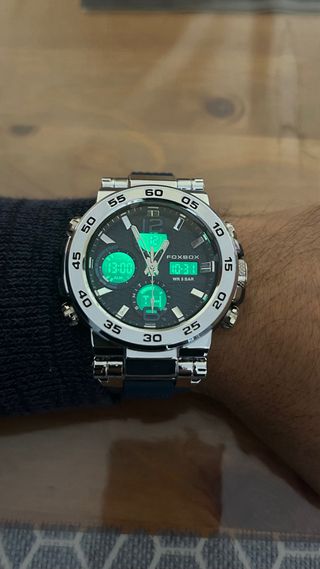 Reloj deportivo multifuncional.