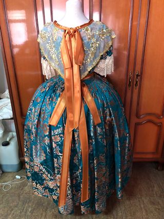 Traje de Fallera