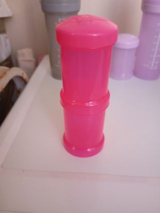 Lote biberones twistshake y dosificador