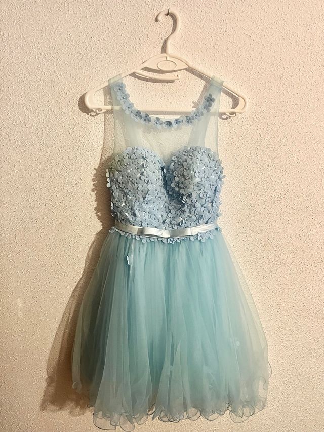 Vestido azúl juvenil para eventos