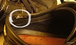 Scarpa bassa nera stringata