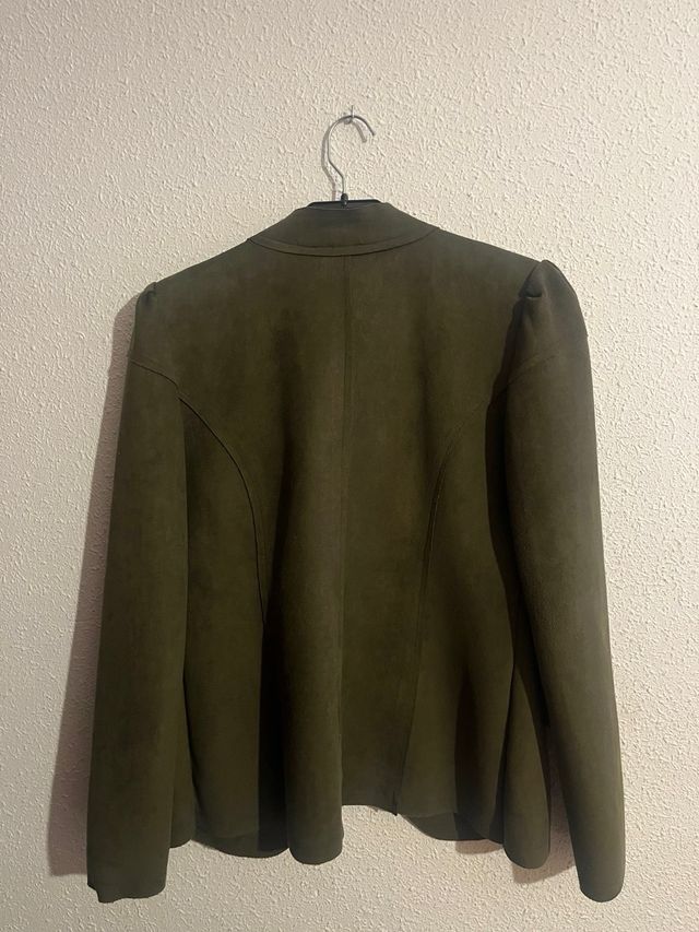 Chaquetilla formal de terciopelo verde