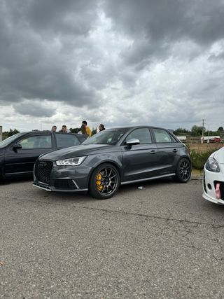 Audi S1 2014