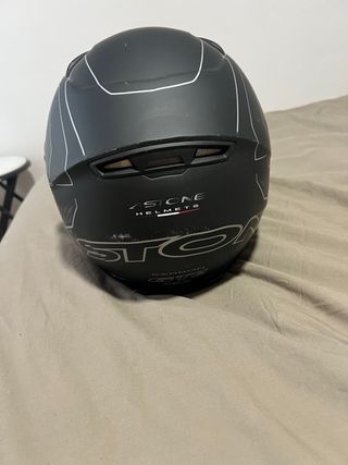 Casco integral Astone. Talla L