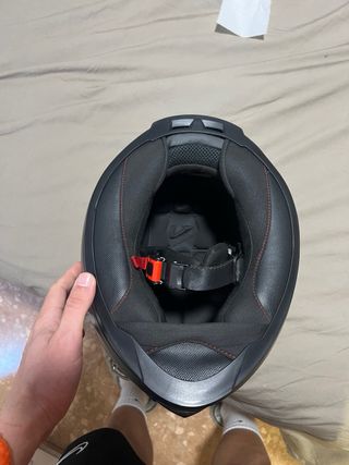 Casco integral Astone. Talla L