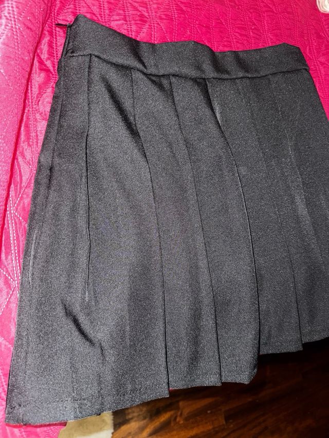 Gonna a pieghe nera nuova