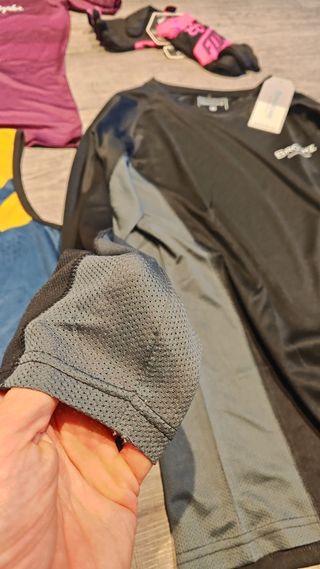 Ropa bici guantes FOX y camiseta NUEVO