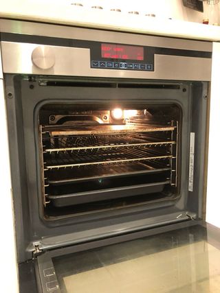 Horno AEG Serie 9000 de Vapor x 18 Modalidades