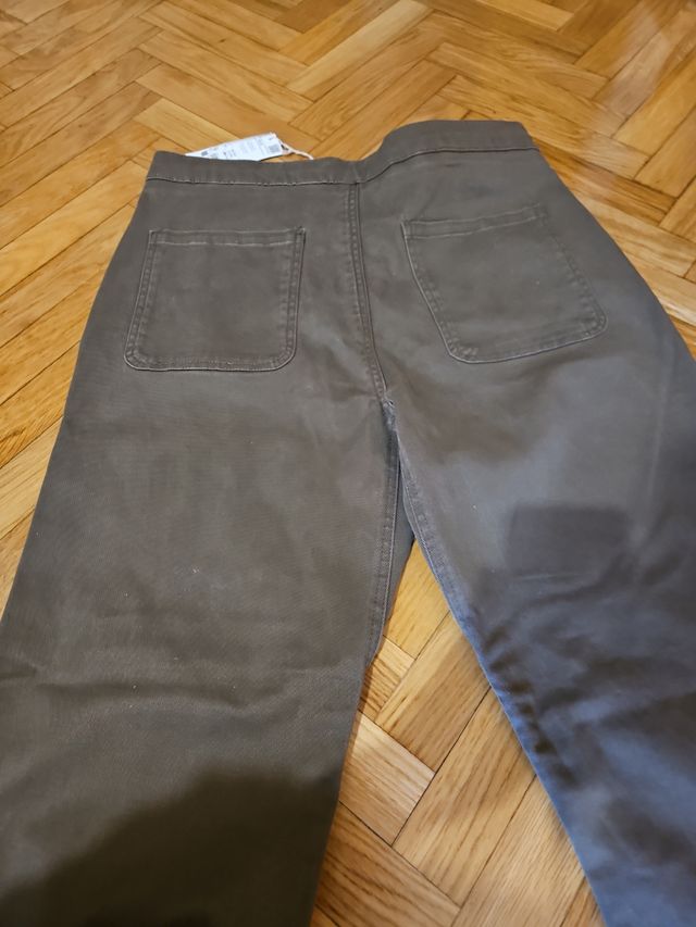 A estrenar pantalón