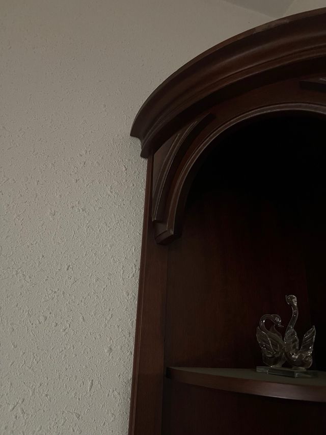 Mueble esquinero de madera