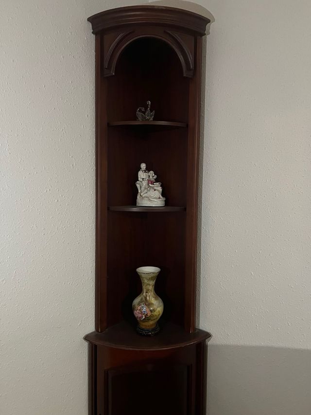 Mueble esquinero de madera