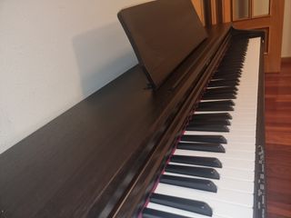 TECLADO ROLAND HP 201