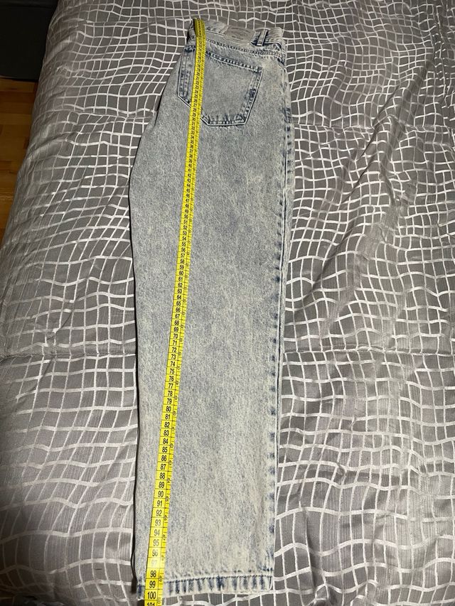 Pantaloni jeans Pull and Bear Mom