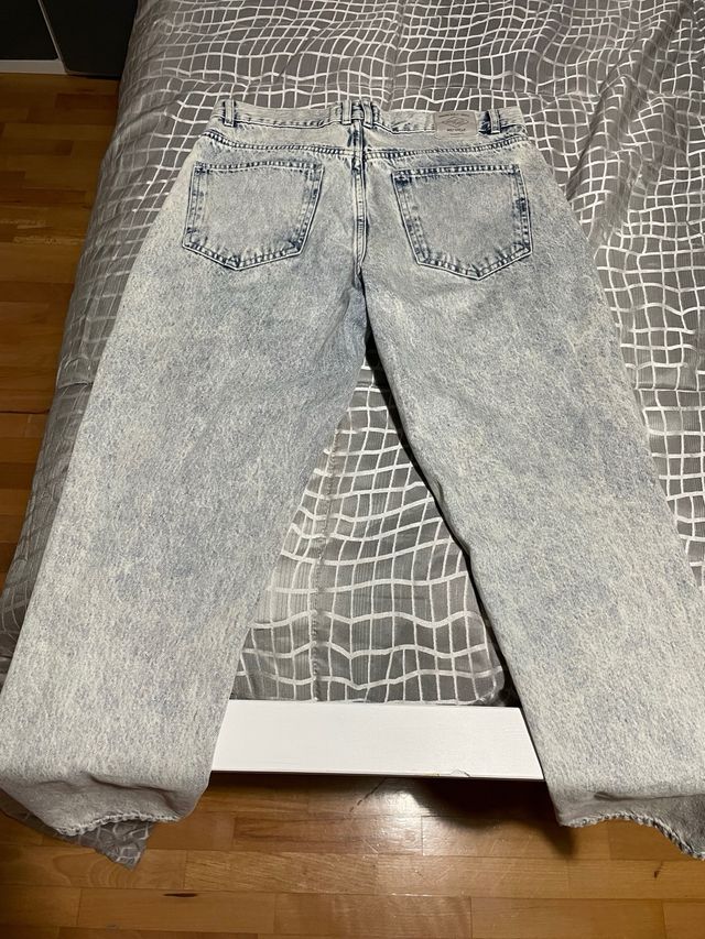 Pantaloni jeans Pull and Bear Mom