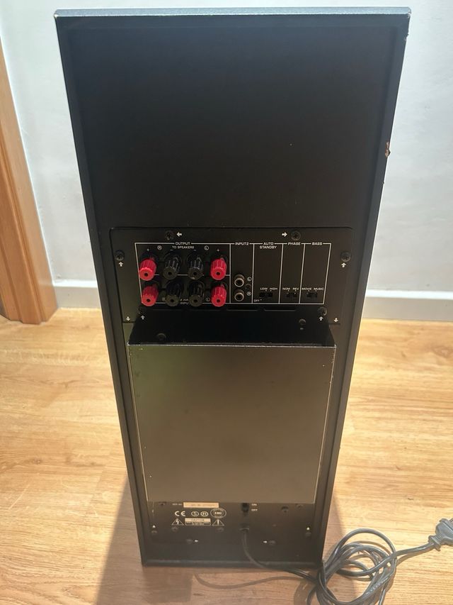 Subwoofer Yamaha YST SW160 