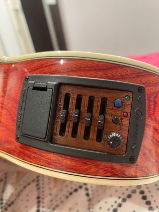 Guitarra electroacustica Crafter