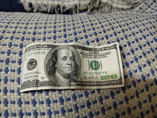Biyete de cien dolares