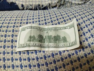 Biyete de cien dolares