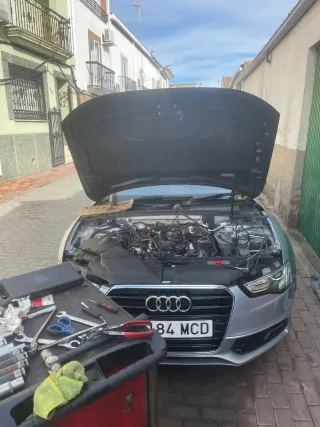 Mecánico y Electricista de Automóviles