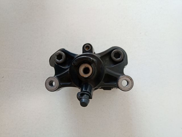 pinza freno tras. suzuki gsxr 1000 k5 k6 despiece