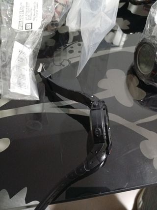 Varios relojes nuevos en venta.