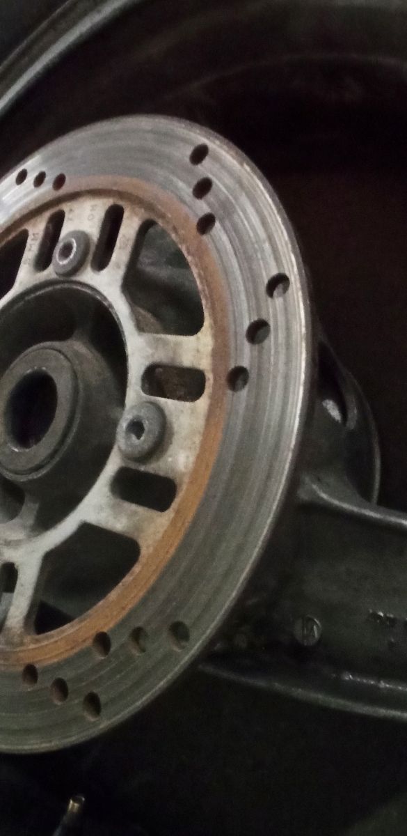 Rueda trasera ZZR600