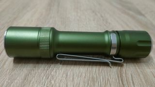 Linterna LED táctica EDC Astrolux NUEVA 